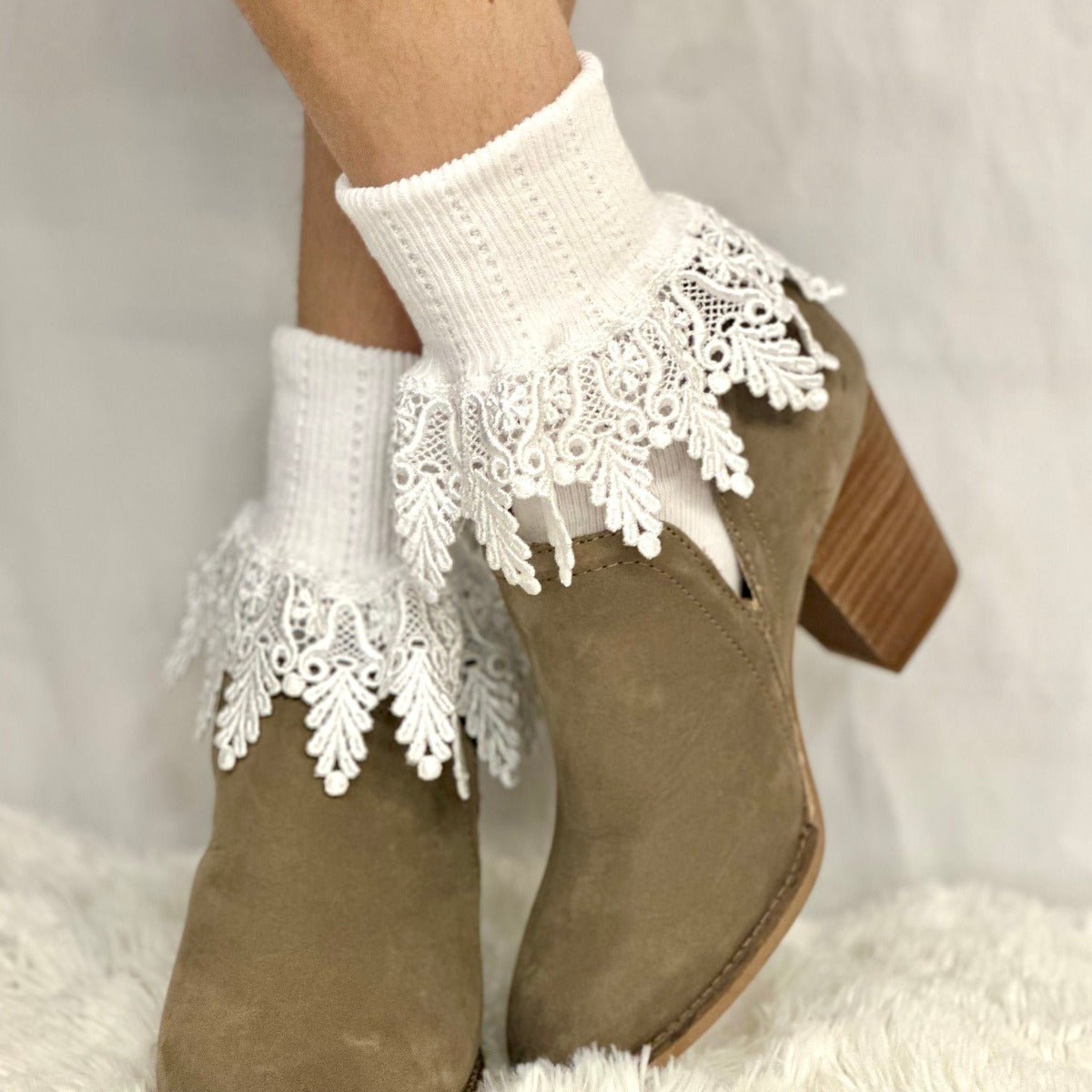 Lacey Lace Socks – Dangerfield