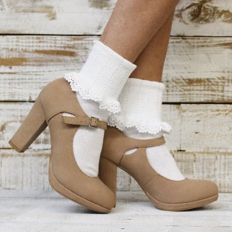 SALE lace cuff ankle socks women - white