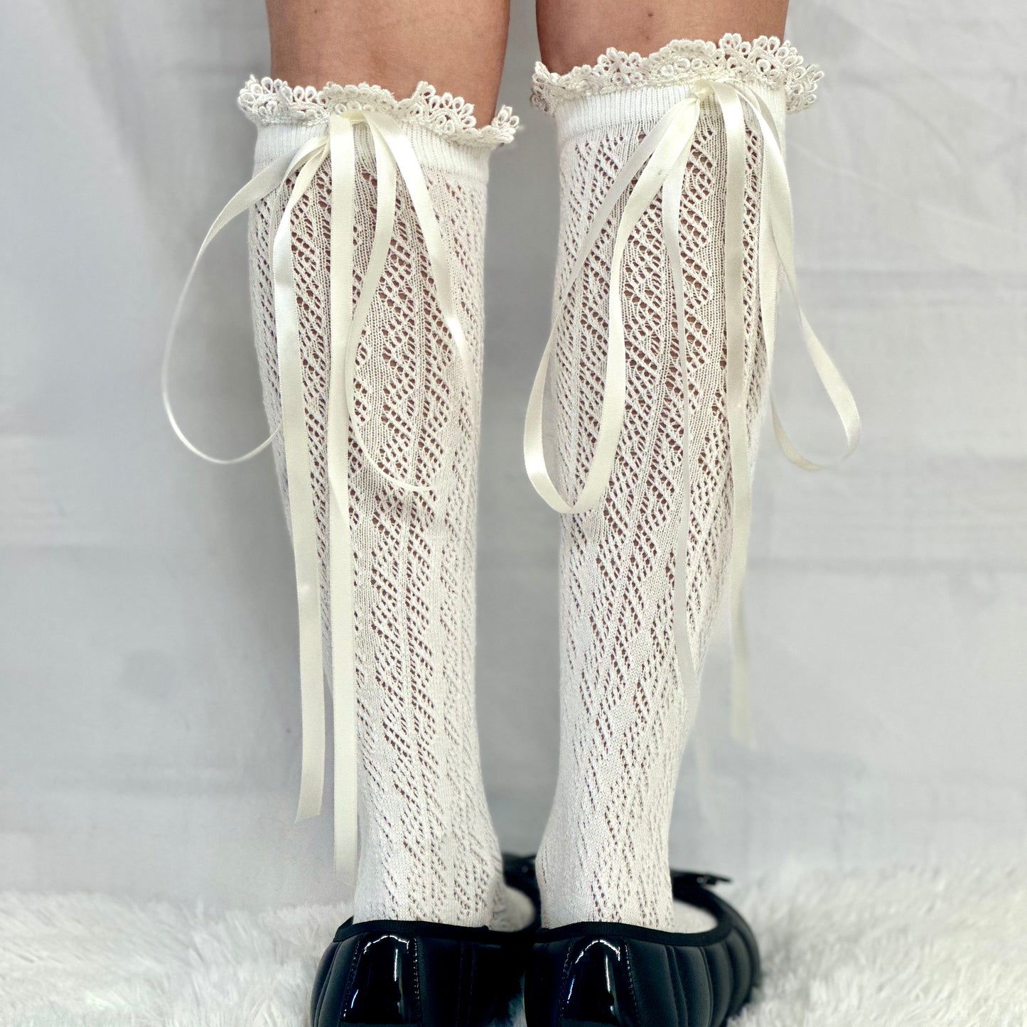 BALLET lace up ribbon knee socks - cream