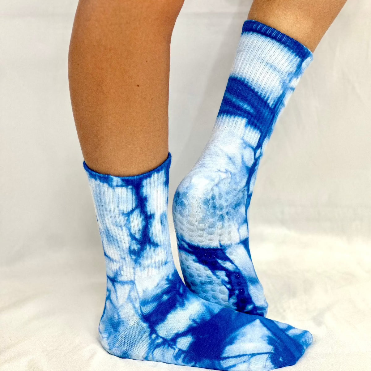 TIE DYE  yoga grip crew socks - blue